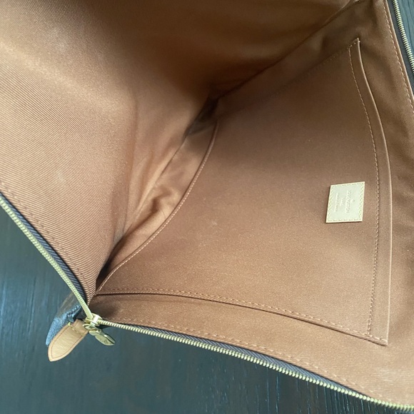 Louis Vuitton Monogram Etui Voyage MM Pouch - Picture 5 of 12